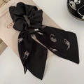 Chouchou en soie noire de style français avec ruban imprimé léopard et détail argenté - Noir Léopard