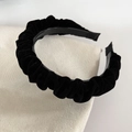 French vintage black velvet pleated headband with anti-slip teeth and cloud-like texture - Black