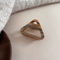 Eleganter hohler Dreieck-Haarclip aus Acetat mit braunen und beigen Streifen für Damen - Orange-Kaffee Gestreift