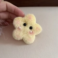 Süße gelbe Plüschstern-Haarklammer mit rosa Wangen und weichem Kunstfell für Mädchen - Gelbe Blume Haarklammer