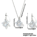 Detailliertes Silber-Schmuckset mit quadratischem Zirkonia-Anhänger und Ohrhängern - Klar Weiße Silberne Schmuckset (KSS00028BJBZ)