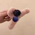 Pinza per capelli in peluche rosa con pompon blu e tweed per acconciature - Rosa