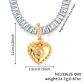 Halskette mit hellblauem Zirkon Herzanhänger, Gold-Finish und 3,2cm Höhe im Detail - Herz Anfangsbuchstabe O Stil (N01336JS-O40)