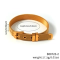 Vista dettagliata del bracciale mesh dorato con misure di 1 cm di larghezza e 23 cm di lunghezza - Bracciale in Maglia Intrecciata in Metallo Dorato (B00723-2)