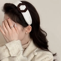 Cerchietto in tweed beige con fibbia in velluto marrone per uno stile autunno inverno - Bianco