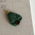Macro detail of handmade crochet Christmas tree hair clip with golden bead accents - Green Christmas Tree Gold Ball Clip (8#)
