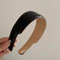 Classic wide black pleated leather headband for women with premium vintage aesthetic - Black