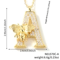 Collana dorata con ciondolo lettera A con zirconi incastonati e una piccola ape - Collana Lettera A (N01570C-A)