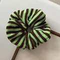 Detail of oversized striped knitted scrunchie in green and coffee brown colors - 4# Green Coffee Striped Hair Tie