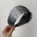 Retro wide-brimmed knitted headband in marl grey with non-slip inner teeth design - Grey Black