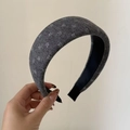Detail of dark gray tweed headband with white floral pattern and non-slip lining - Gray Wide Border White Flower Headband