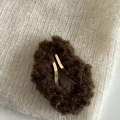 Pince à cheveux en laine d'agneau marron avec clip en métal doré pour styles d'automne hiver - Marron