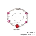 Silbernes Rankenarmband mit rubinroten Blütenblättern und Zirkon-Blatt-Design - Rote Blume Silberner Zweig (B00768-12)