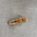 Detail view of acetate hair clip with wavy texture and gold Creation France logo - Colorful Texture Wave Duckbill Clip