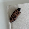 Detailansicht der Haarspange mit Leopardenmuster und rutschfestem Metall-Entenschnabel - 2# Leopard Nahtloser Clip