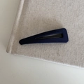 Dunkelblauer gestreifter Stoff-Haarclip in Dreiecksform mit klassischem BB-Verschluss - Solid Marineblau Hohl Kleiner Dreieck Clip