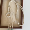 Detalle de la cadena de cintura bohemia tejida con conchas y cuentas sobre madera - 6# (Cuerda Beige Estilo Concha)