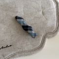 Vue détaillée d'une pince à cheveux en tissu à carreaux bleus avec design torsadé - 4# Clip Vague à Rayures Vert Blanc