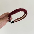 Serre-tête tressé bordeaux fait main avec texture tissée élégante et doublure antidérapante - Rouge