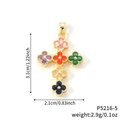 Bunte Kleeblatt-Kreuz-Halskette mit mehrfarbigen Zirkonen und vergoldeter Oberfläche - Bunter Blütencluster Goldene Basis (P5216-5)