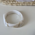Close-up of marble pattern acrylic resin bangle with vintage geometric irregular design - White (11# Irregular Medium)