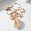 Ocean themed keychain with shells, starfish pendants and golden metal lobster clasp - Simulated Conch Scallop Style (款式二)