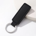 Minimalistischer schwarzer Schlüsselanhänger aus Leder mit hochwertigem Metallring - Rechteck / Schwarz