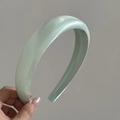 Detail of light green satin padded headband with premium silky texture and sponge volume - Glossy Green (12# 3CM)