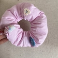 Pink fabric puff scrunchie with cute dog silicone patch and rainbow handmade label - White Dog (Pink)