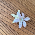 Fermaglio a stella marina e fiore viola con gocce di cristallo per stile da mare - Viola