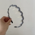 Detail of black and white gingham headband with clear inner teeth for secure hair grip - Teeth Headband (5855935401488) / Black And White Grid (4# Black And White Wrapped Headband With Teeth)