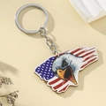 Detail eines Schlüsselanhängers mit Weißkopfseeadler und US-Flaggen-Design - Amerikanische Flagge Adler