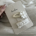 Detailed macro view of two-piece cream lace hair clips with floral and pearl accents - 7# White Flower Drop Three Flowers Clip