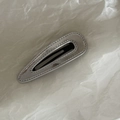 Fermaglio per capelli BB a forma di stella e goccia in pelle PU argento su sfondo bianco - Stile Goccia d'argento