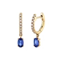 Elegante goldene Huggie-Ohrringe mit glitzerndem Zirkon-Pavé und ovalem blauem Edelstein - Ovaler Dunkelblauer Edelstein Zirkonia Huggie