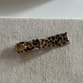 Chic acetate leopard print rectangular hair clip with golden Love logo detail - 4# Light Leopard Print