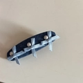 Dettaglio del fermaglio per capelli in denim blu con fiocchi e perle per donna - Fermaglio Blu con Triplo Fiocco (con Perle)
