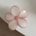 Macro shot of sweet pink flower hair claw with translucent pearlescent jelly finish - Pink Edge White Flower
