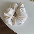 Minimalist creamy white oversized scrunchie with chic butterfly pattern oval buckle accessory - 14cm / White