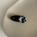 Handgefertigte ovale Haarspange aus Acetat mit Marmorring und goldenem Schriftzug - Schwarz-Weißer Runder Clip