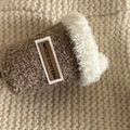 Dettaglio del fermaglio per capelli in peluche caffè ghiacciato con pile marrone e finta pelliccia - 2# Fermaglio Caffè Cachi