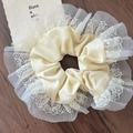 Elegant 4-layer cream white satin scrunchie with lace trim and mesh pleated design - Beige White Lace Edge