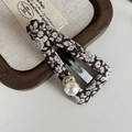 Fermaglio per capelli floreale marrone con perla su vassoio in legno stile vintage - Stile Floreale Triangolo Vuoto Perla
