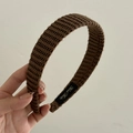 Diadema clásica de punto acanalado marrón oscuro para mujer con detalle hecho a mano - Caqui
