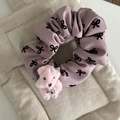 Chouchou rose avec imprimé nœud et adorable ours en peluche avec cristal en cœur - Style Ours en Peluche / Chouchou Ours Rose Nœud Noir