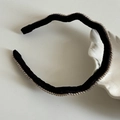 Elegant wavy black velvet headband with white pearl trim for autumn and winter styles - Black Wavy Pearl Design