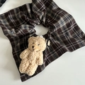 Macro di elastico per capelli a quadri marroni con orsetto di peluche e nastro nero - Scrunchie Orsetto a Righe Cachi (2#)