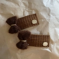Barrettes à cheveux en tissu gaufré marron avec nœuds en peluche et médaillon gravé - Barrette Nœud Gaufre Khaki (Paire)
