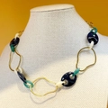 Collier chic plaqué or 14K avec maillons en acrylique bleu et vert de style rétro - Base Or - Bleu Foncé/Vert/Blanc