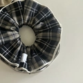 Plaid checkered scrunchie with navy and beige woven fabric in classic school style - Black Grey Plaid (2#)